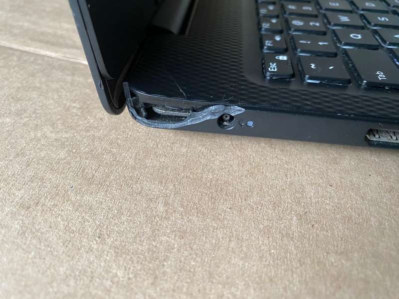 10TH GEN DELL INSPIRON 3593 *CORE i5-1035G1 *1.00 GHZ* 256 GB SSD* 8GB RAM WINDOWS 10 HOME LANGUAGE